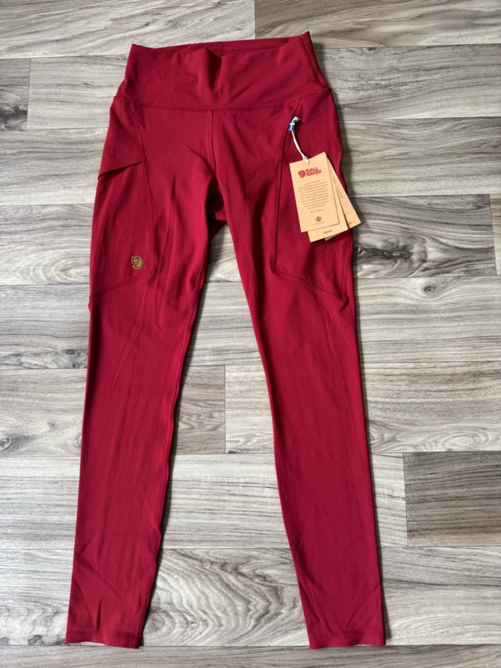 Fjallraven Women's Abisko Tights in Pomegranate Red Size Small NWT